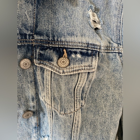 Old Navy Jean Jacket - Women’s - Picture 5 of 6